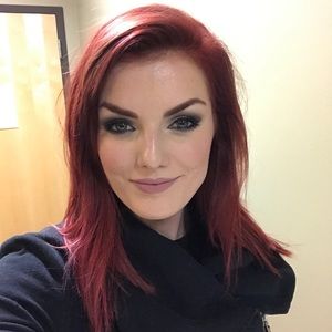 Meet your Posher, Caroline